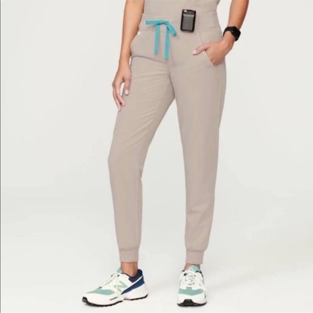 Figs High Waisted Zamora Jogger in Boulder- XSP